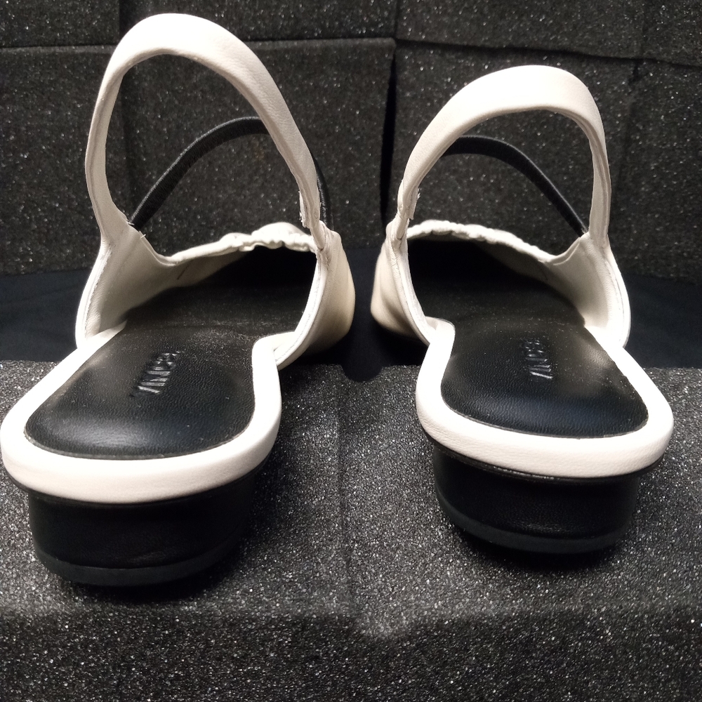 New Vince Women's Buttery Soft Leather Cream and Black Slingback Flats Size 7M - Picture 6 of 12